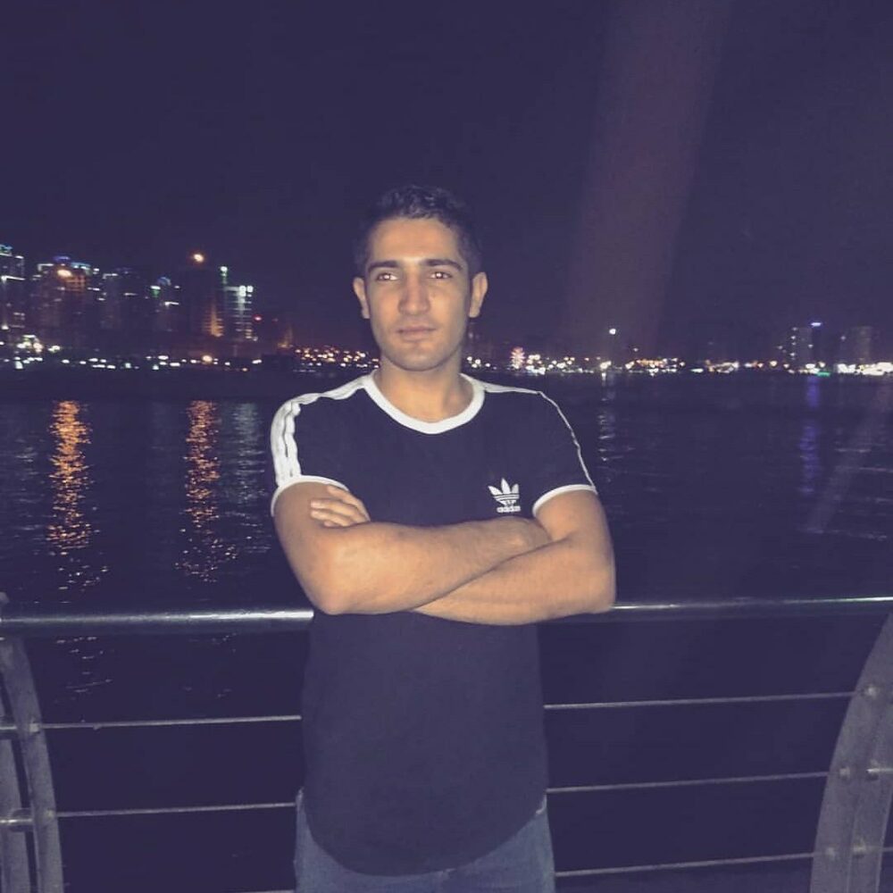 مهدی گل محمدی