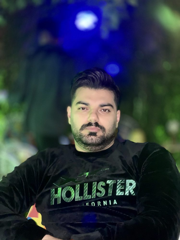 پوریا موسیوند