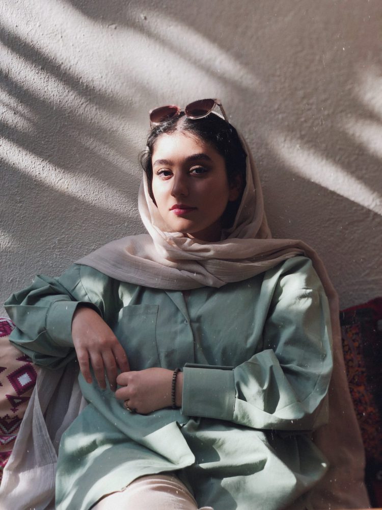 سنا عدالت پیشه