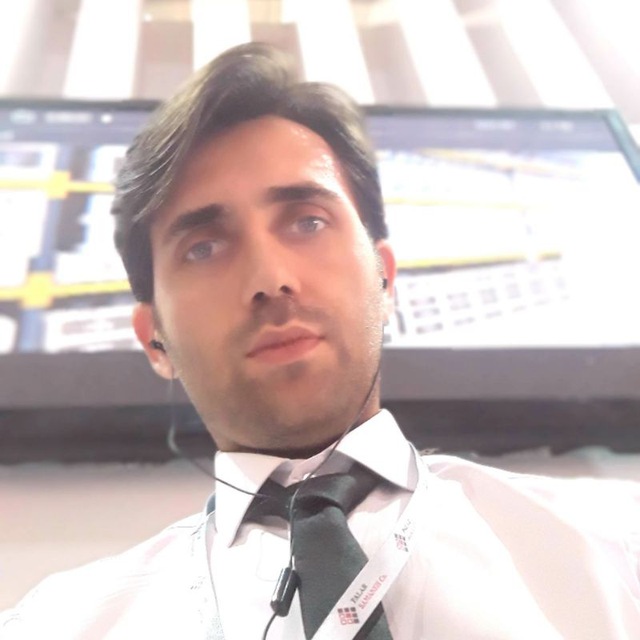 فرید هاشم زاده