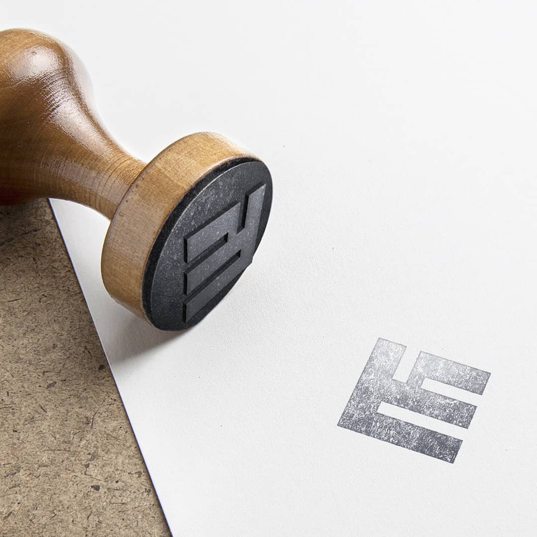 طراحی لوگو (خط بنایی)