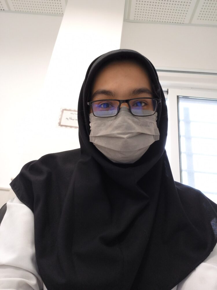 فاطمه احمدی زاده