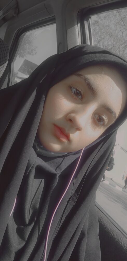 نفیسه حسین زاده