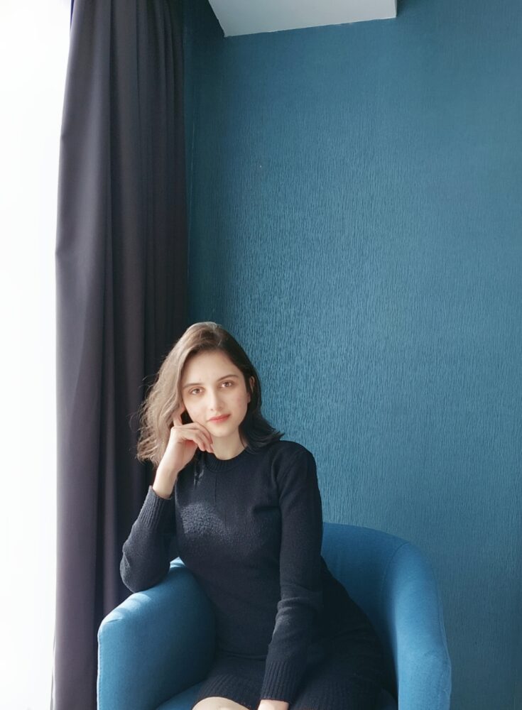 مینا اکرامی