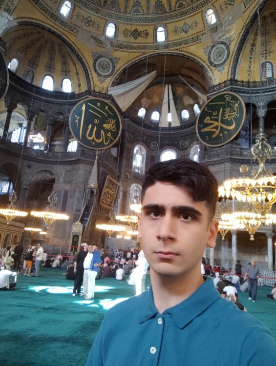 آرشام زمانی