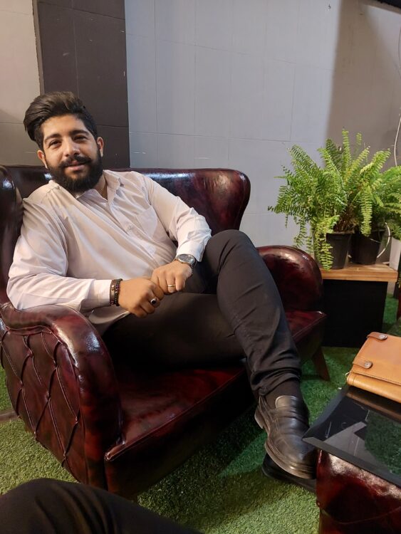 نیما ژاله یار