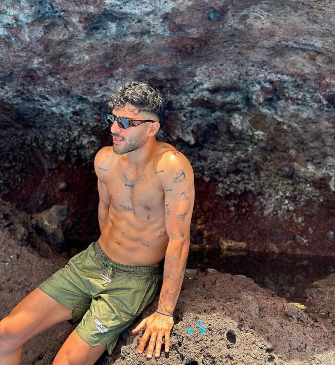 google102825841855684846675