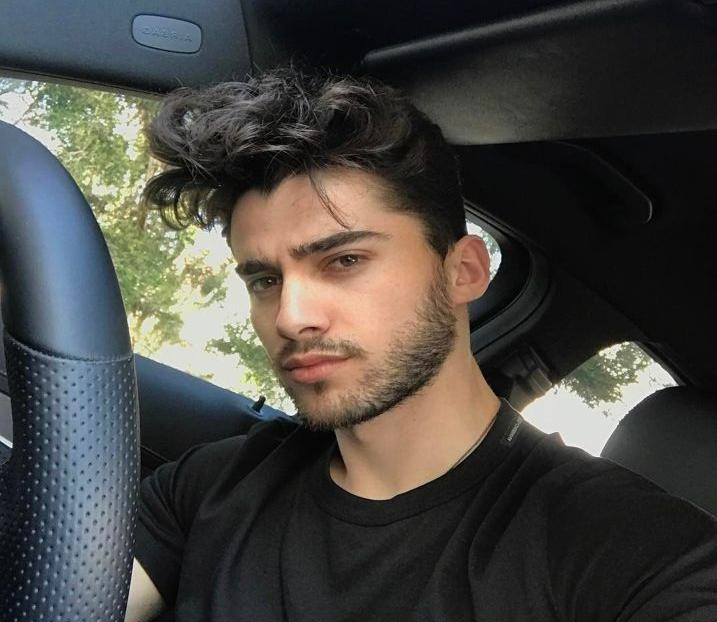 کوروش شجاع دل