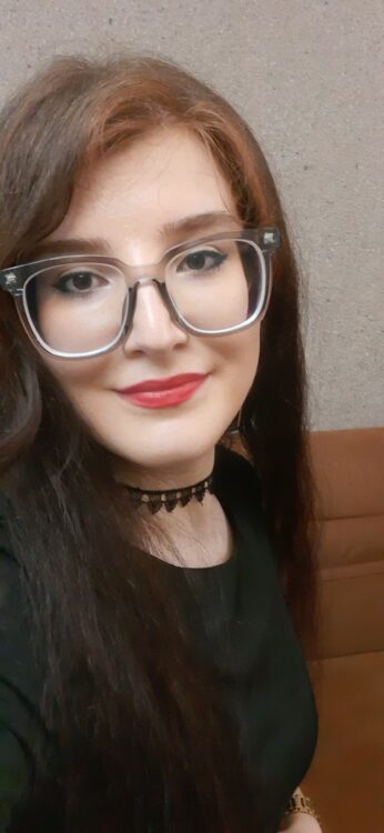 سارا محمودی