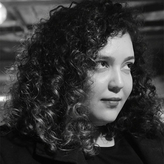 محدثه آوینی