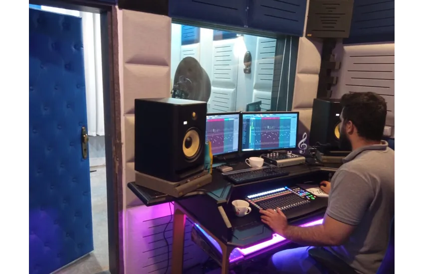 1-آهنگسازی تنظیم میکس و مسترینگ