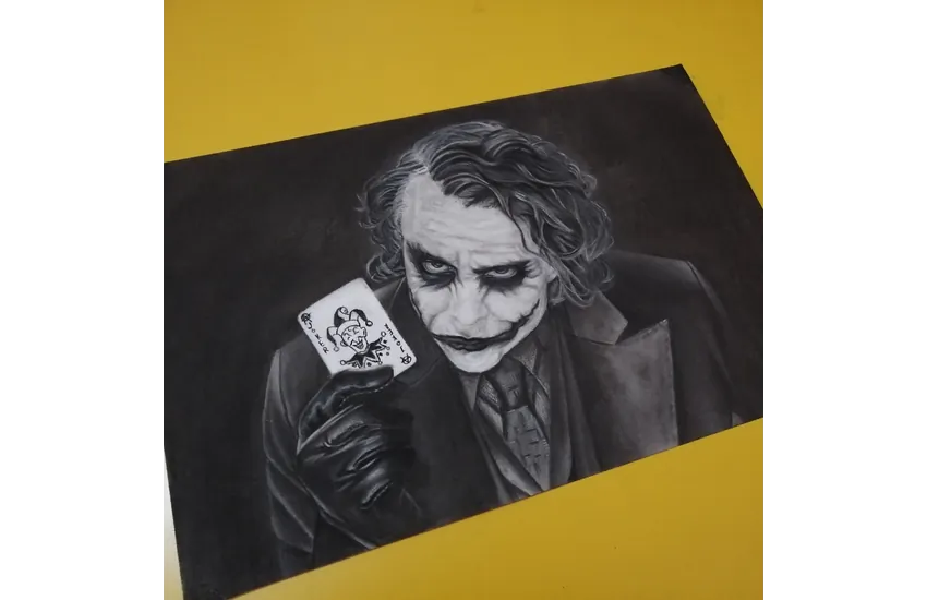 8-طراحی سیاه قلم