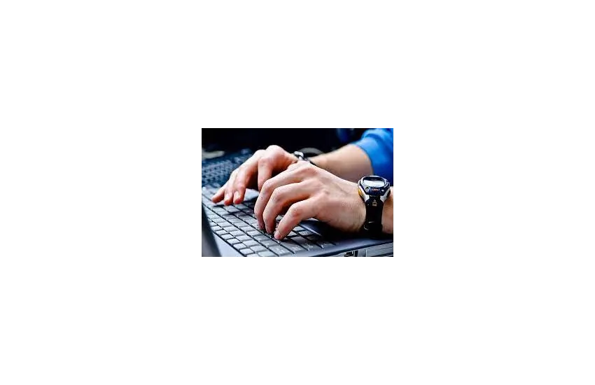 نویسنده{تایپیست} با کیفیتی عالی