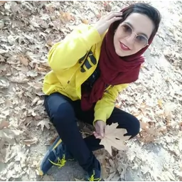 زهرا شمسی پور