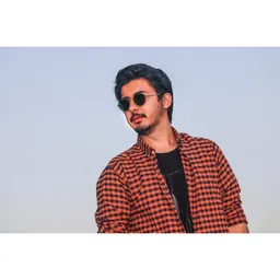 پوریا آقاامیدی