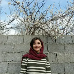 naDya nazemi