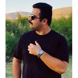 منصور احمدی