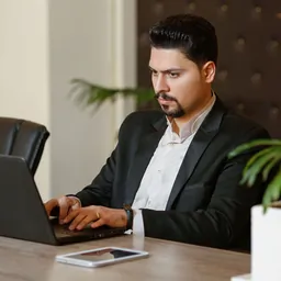 علی حقیقت جو