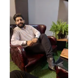 نیما ژاله یار