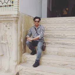 دانیال مطوری سلطان زاده