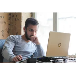 Amir Khezri
