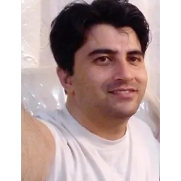 علیرضا قاسم زاده