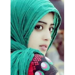 زهرا برومند