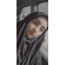 نفیسه حسین زاده