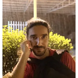 نادر آرین فر