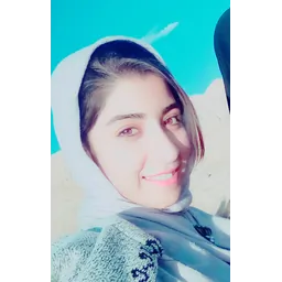 نادیا حاتمی کیا