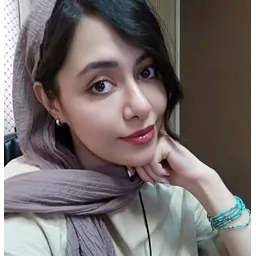 نیلوفر آهنگران