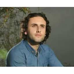 اشکان عزیزی