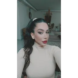 شقایق مقدم