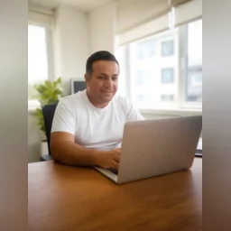 بهزاد هستم طراحی لوگو.پوستر .بنر.ترجمه