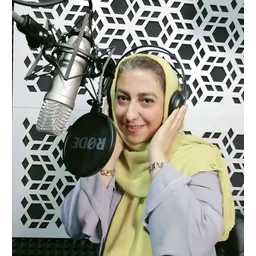 مریم پیکانی