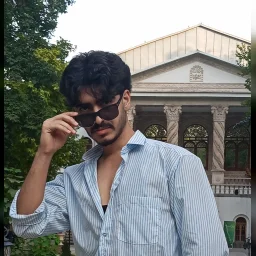 علی اقبالی